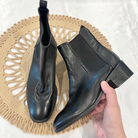 Reaction Kenneth Cole Black Ankle Pull On Leather Boots Size 6.5 - Picture 1 of 7
